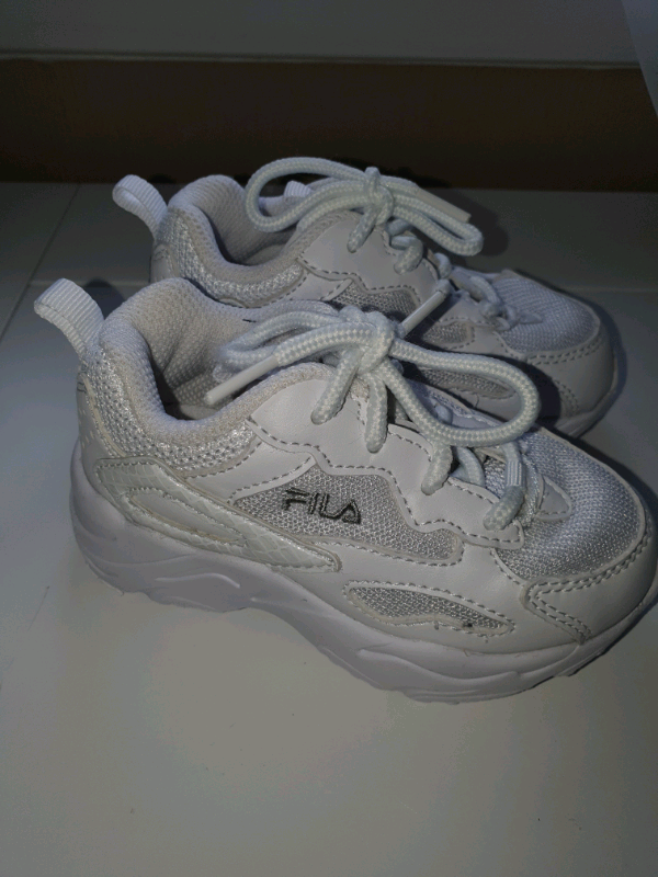 fila infant trainers